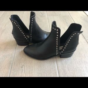 Steven Madden booties